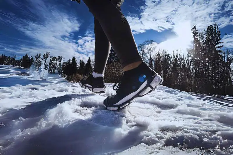 ice_studs_for_running_shoes_1