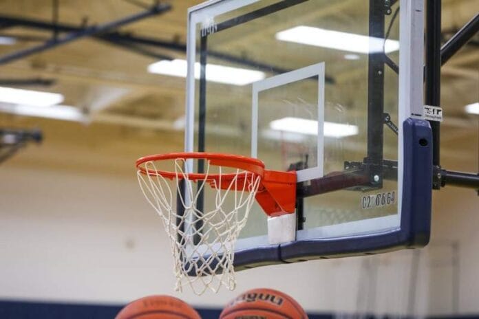 Are_Glass_Basketball_Backboard_Better