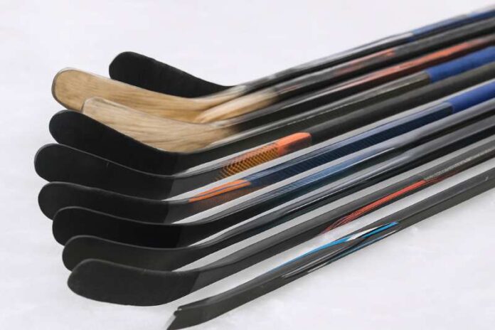 Cheap_Hockey_Sticks_What_to_Know_Before_You_Buy